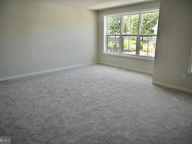 106 Segel Dr — Photo 10