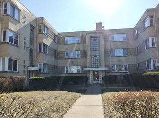2051 E 72nd St, Chicago, IL 60649