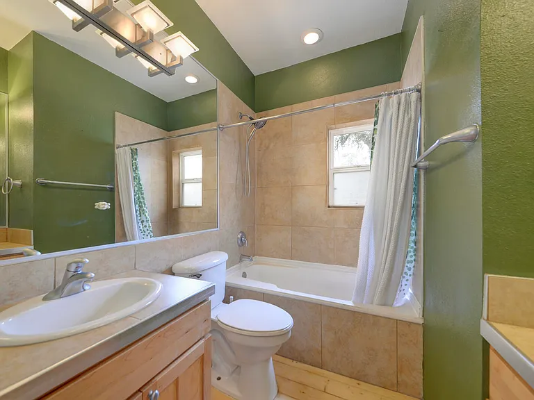 1020 6th St NW — Photo 24
