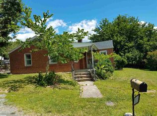 31 Fleetwood Rd, Staunton, VA 24401