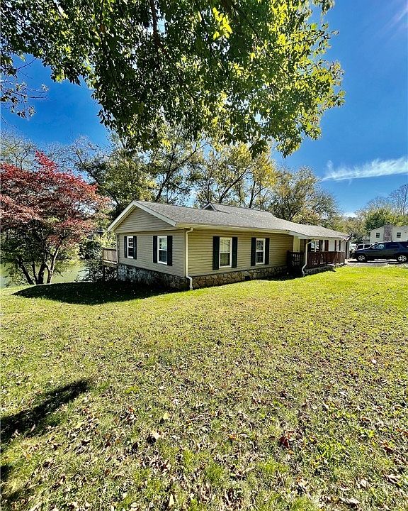 200 Strawberry Rd, Saint Albans, WV 25177 Zillow