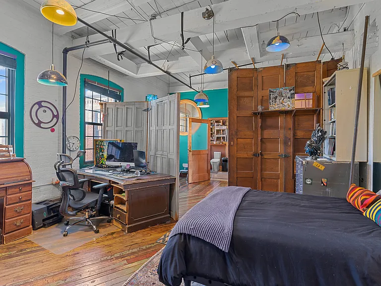 532 Kinsley Ave #205 — Photo 30
