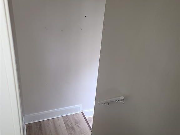 5th image of 1041 Bruce Ave #1
