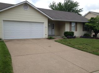 987 Whispering Ridge Ln, Saint Peters, MO 63376