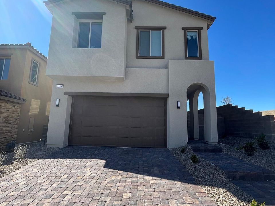 1st image of 11587 Desert Hollow Ave