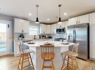 23260 Amber Dr, Rogers, MN 55374