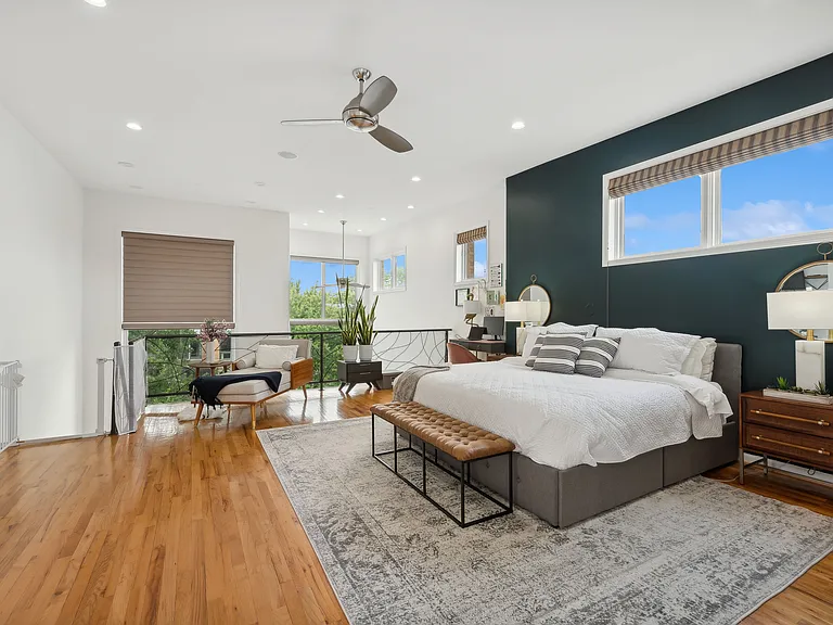 885 N Hermitage Ave #C — Photo 13