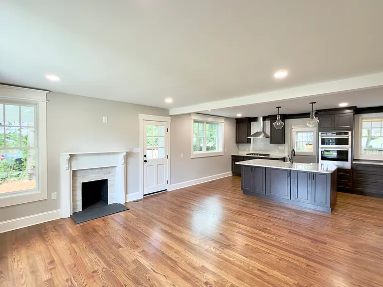 206 West Ave — Photo 5