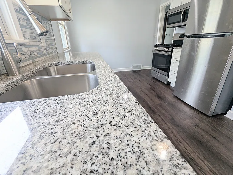 1911 Orange Ave E #1 — Photo 4
