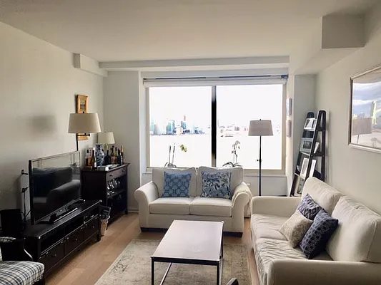 Rented by Owner | media 55