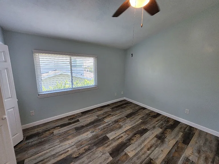 110 Surf St — Photo 26