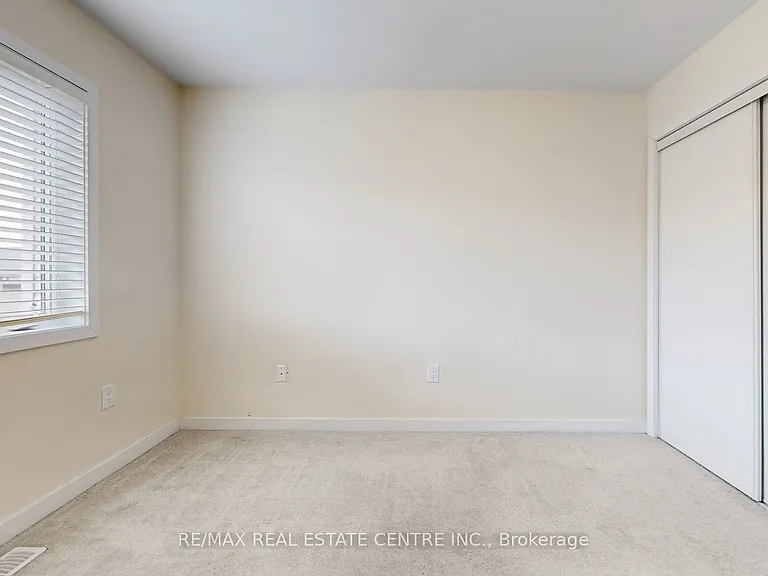 80 Scarletwood St — Photo 22