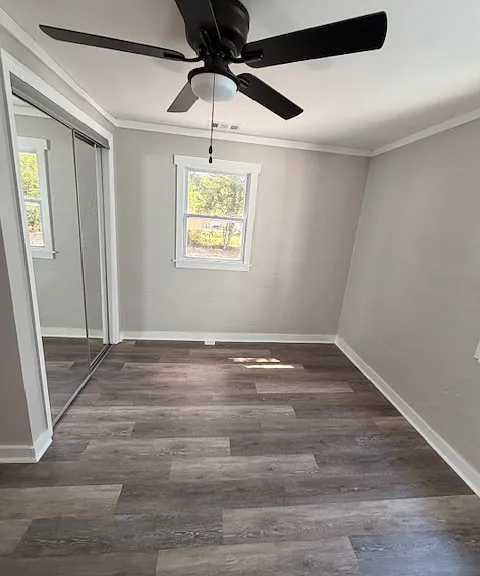3305 Burroughs St — Photo 9