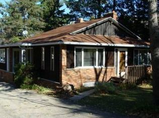 2728 Regent St, Madison, WI 53705