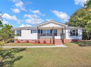 2002 McGuire Dr, Raeford, NC 28376