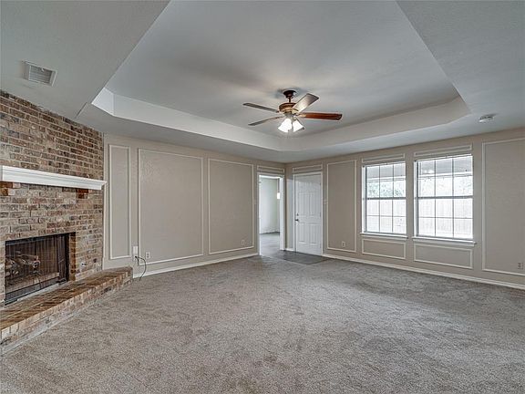 3rd image of 103 Pine St