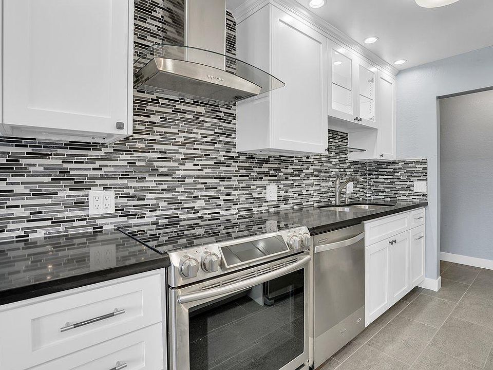 1st image of 110 E Hillcrest Blvd APT 106