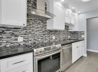 110 E Hillcrest Blvd APT 106, Inglewood, CA 90301