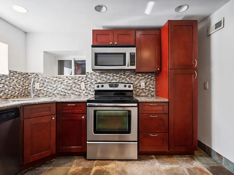 2136 Ellsworth St #1 — Photo 17