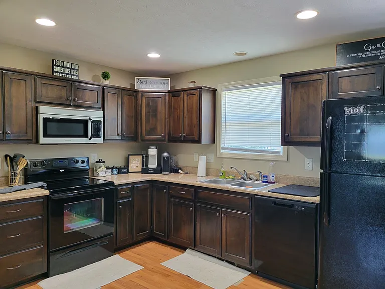 103 Sugartree Ct #D — Photo 3