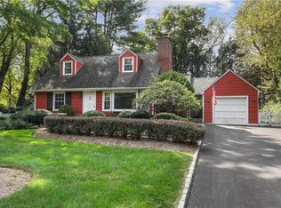 9 The Farms Rd, Bedford, NY 10506