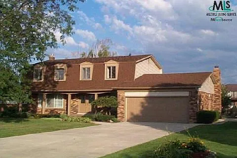 49707 Keycove Dr photo 1