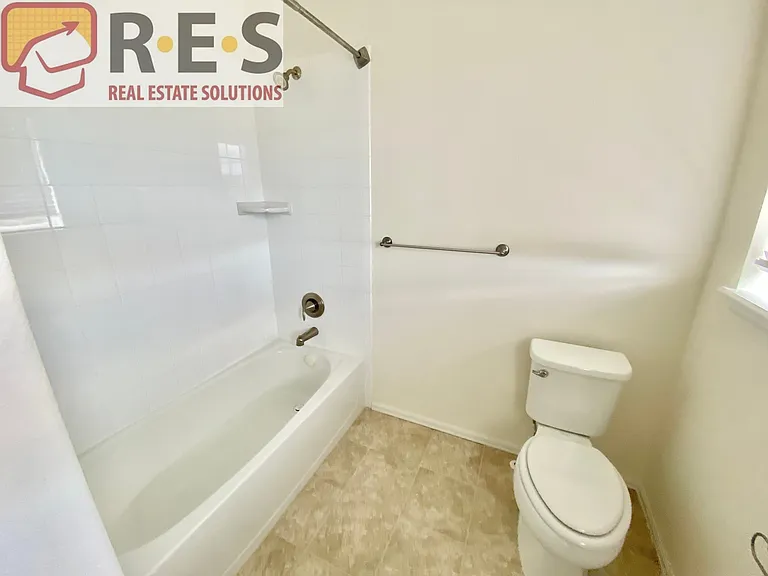 8811 Concolor Ln — Photo 9