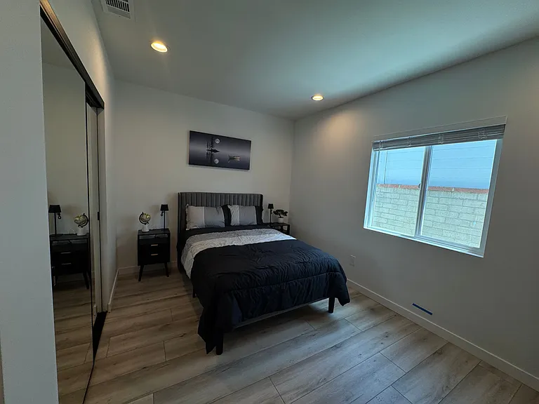 8926 Colbath Ave — Photo 6