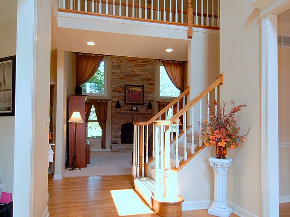 2nd image of 506 Asbury Dr