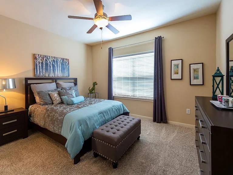 Oak Park Trails Model Bedroom