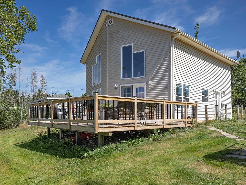1st image of 39 Riverbank Dr