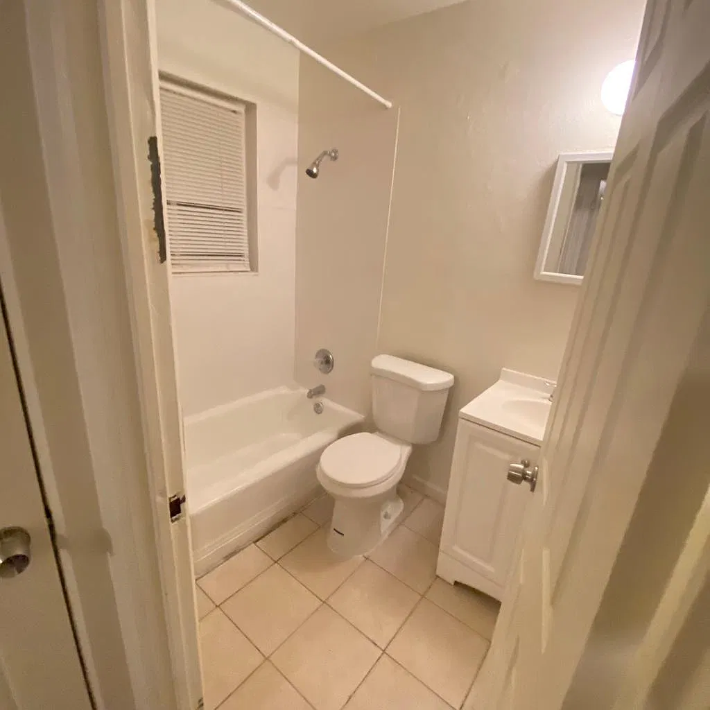 1 bed, 400 sqft, $625 — Photo 2