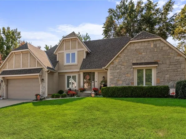13013 W 118th Ter, Overland Park, KS 66210
