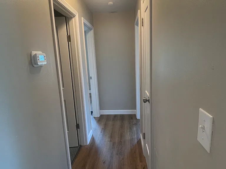 56 Winston Dr — Photo 7