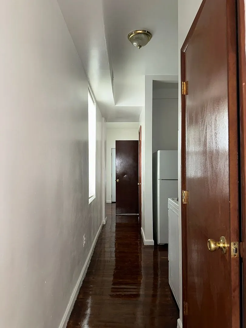 Beautifully Renovated Home! Corner House! Central Air! Available Now! — Photo 3