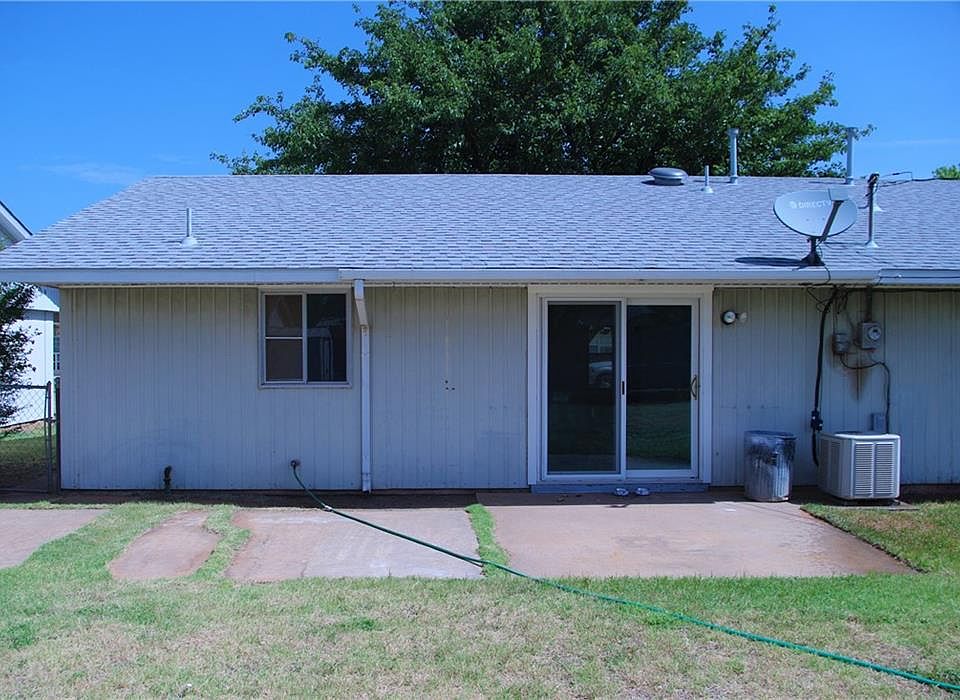 924 Hazel St Altus OK Zillow