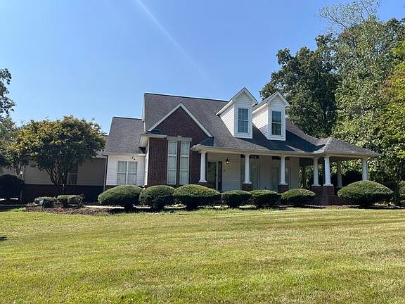 2nd image of 133 Big Cedar Dr