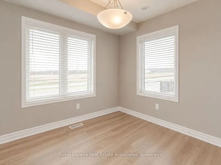 488 Bellflower Ct — Photo 18