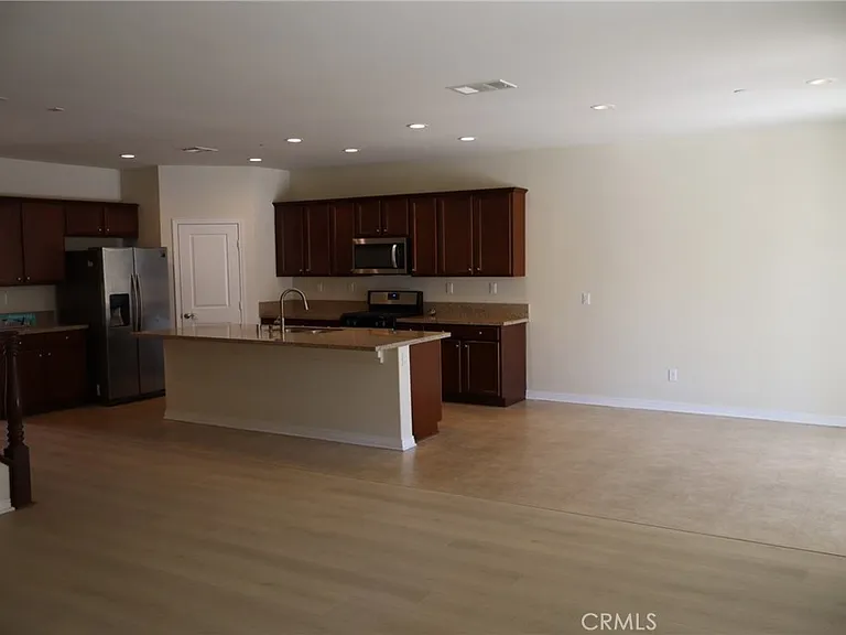7795 Poppy Ln — Photo 6