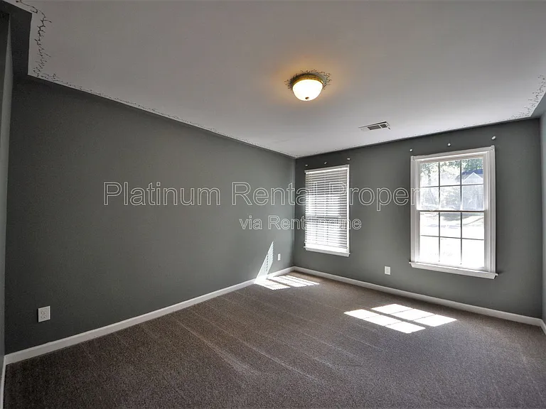 7115 Red Fox Ln — Photo 21