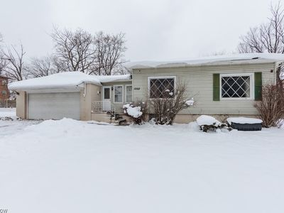 5062 Lee Rd, Maple Heights, OH, 44137