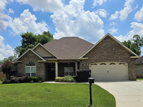 303 Norfolk Cir, Warner Robins, GA 31088