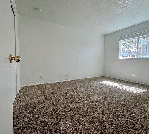 4th image of 8008 Grand Ave NE