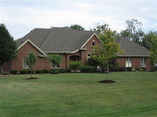 1st image of 7557 Old Woods Ct