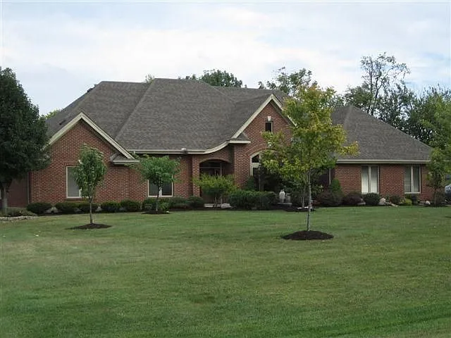 7557 Old Woods Ct photo 1