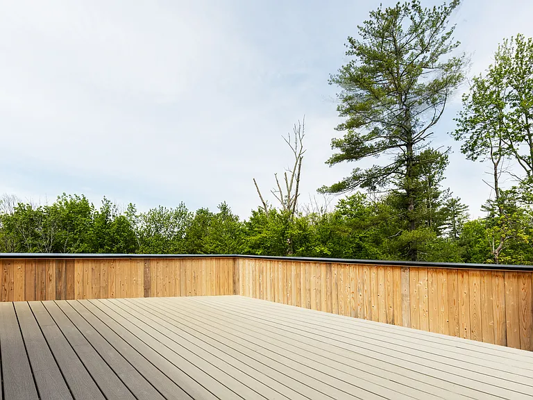 Rooftop front deck