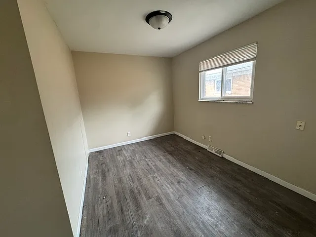 260 Graham St #B — Photo 6