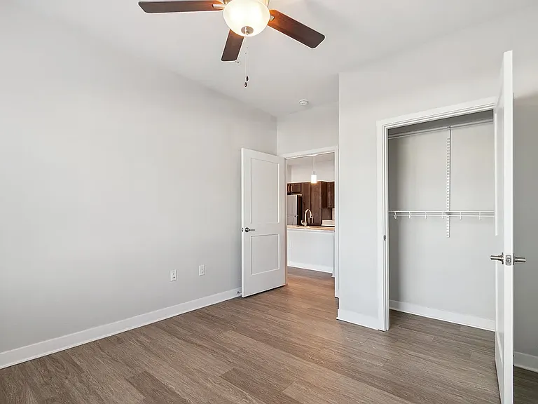 Sunland Flats — Photo 7