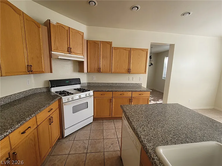 7817 Falconwing Ave — Photo 43