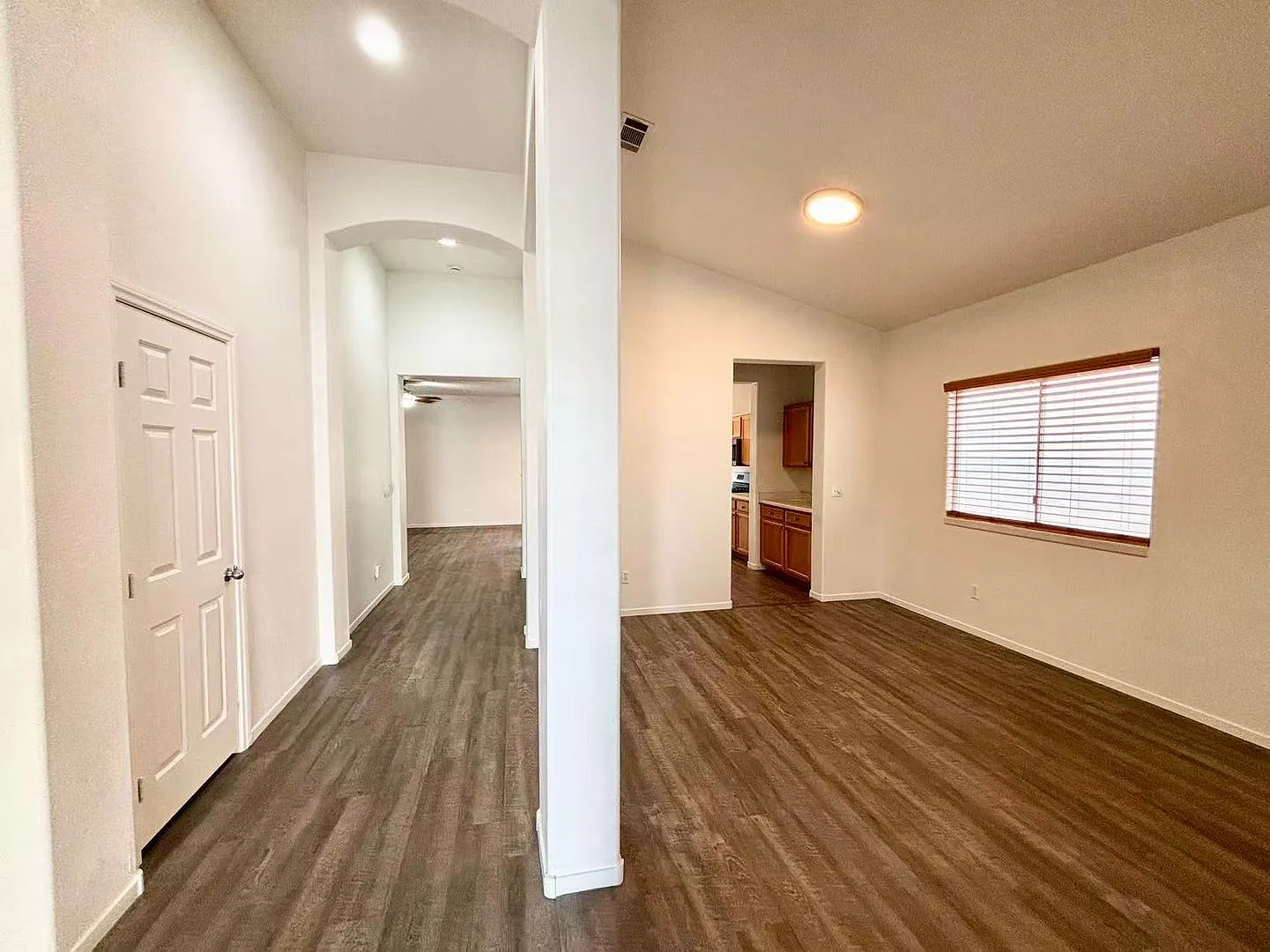 1626 West Hammer Lane — Photo 4